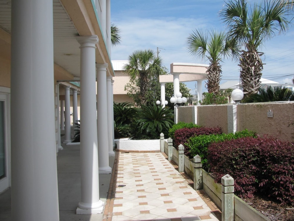 Pineapple Villas on Laguna Beach - photo 177