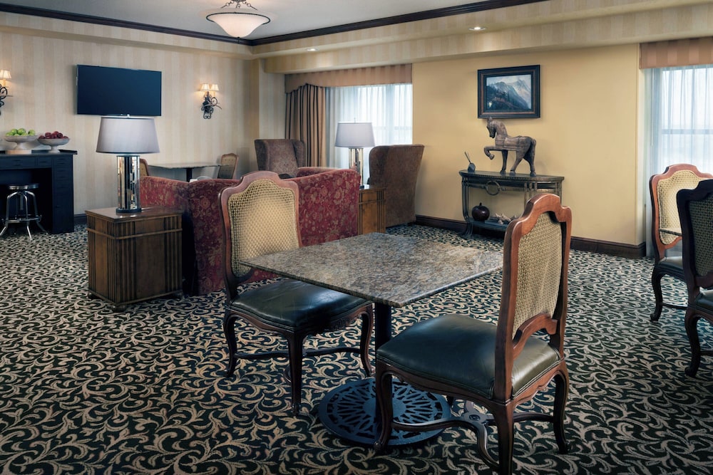 Renaissance Tulsa Hotel & Convention Center - photo 22