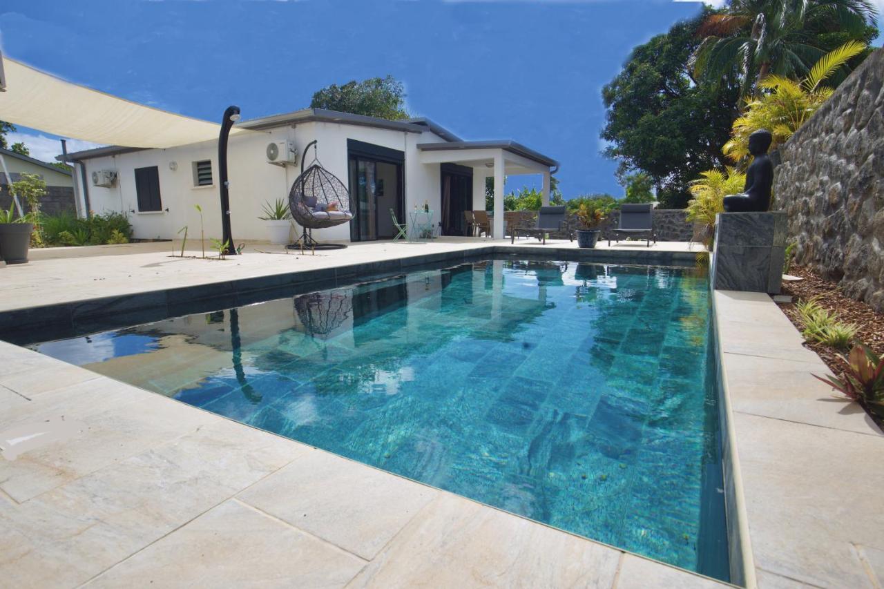 Villa du Beau Vallon 2 classée 4 étoiles Jacuzzi privatif et piscine chauffée partagée — 4-Star Luxury Hotel in Saint-Benoit, Réunion