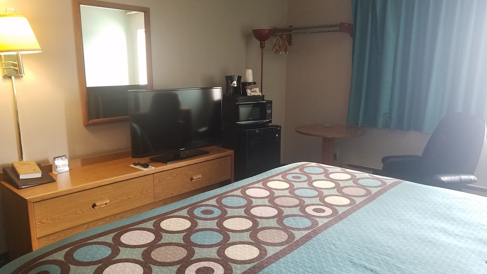 Super 8 by Wyndham Milbank SD - photo 15