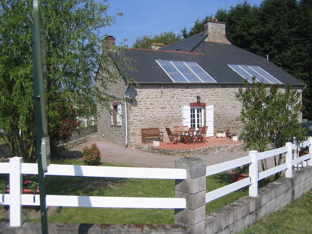 Le Bois Chef D Ane — Moncontour