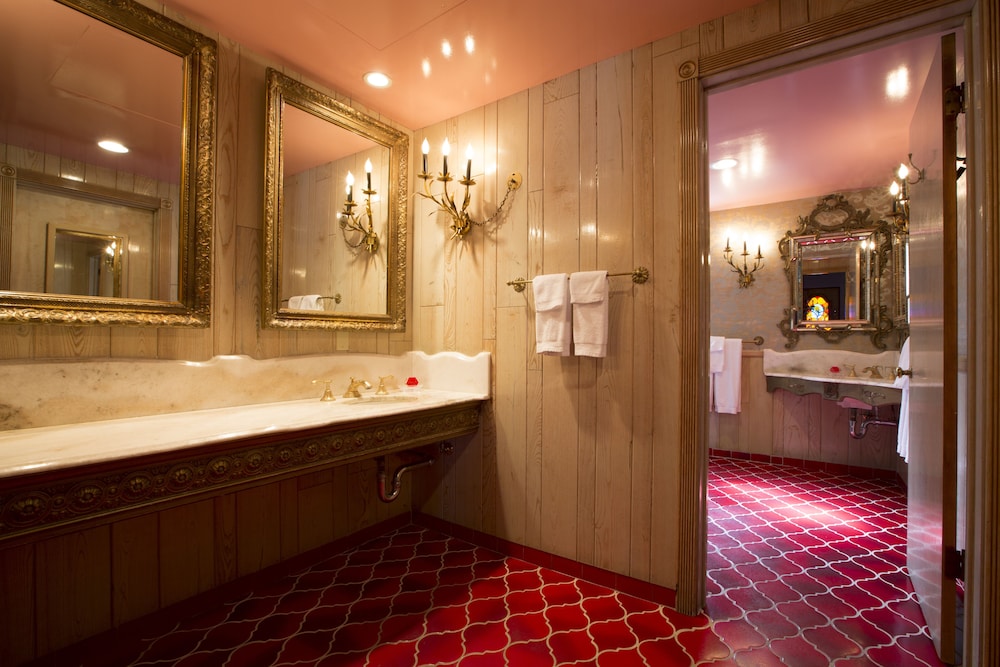 Madonna Inn - photo 203