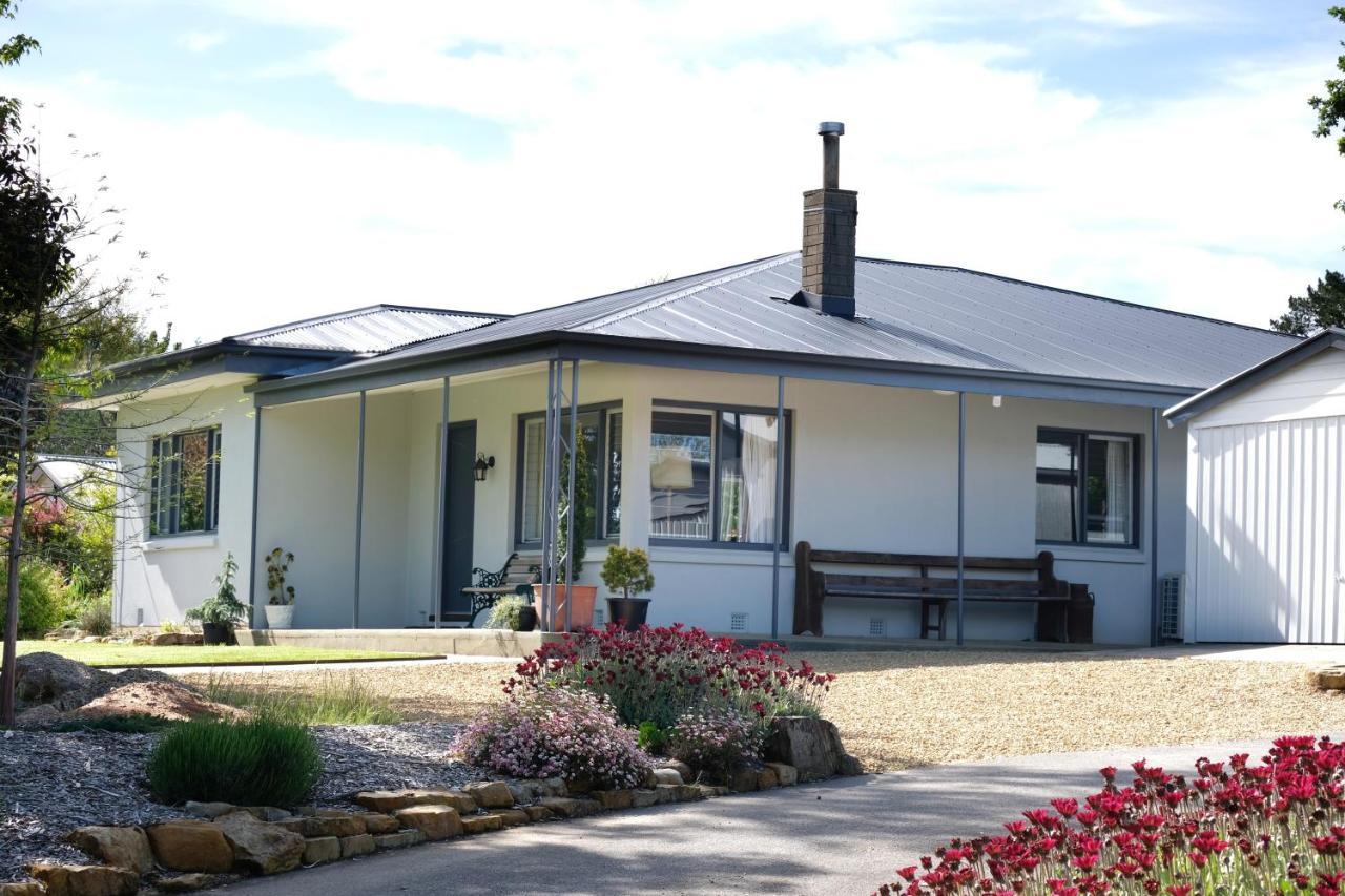 Hoopers Cottage — 4-Star Luxury Hotel in Aldgate, Australia