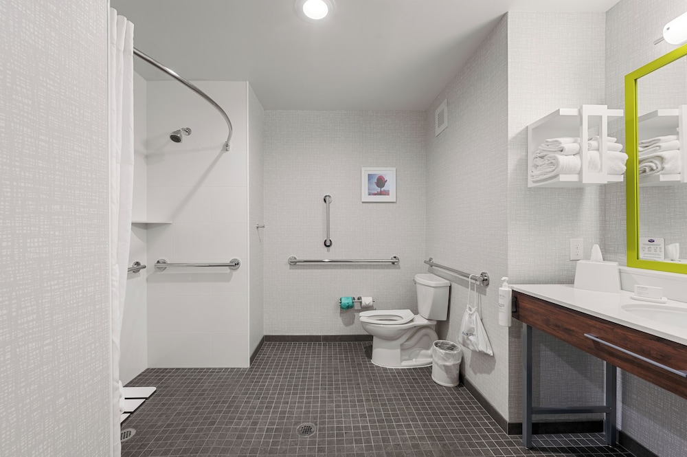 Hampton Inn Front Royal - photo 60