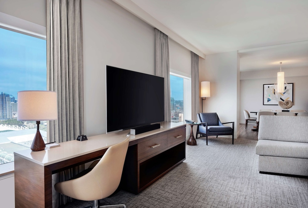 Hilton San Diego Bayfront - photo 32