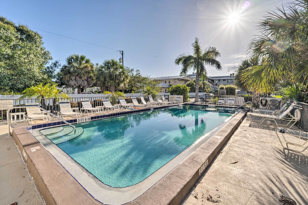 Resort Condo w Beach Access on Anna Maria Island in Bradenton Beach, United States