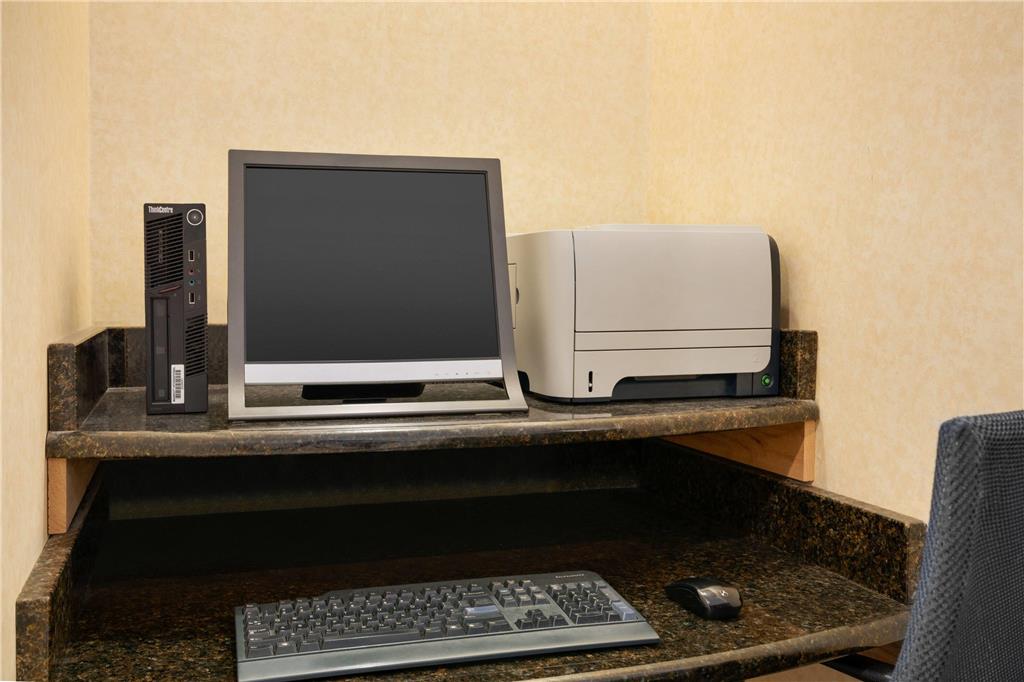 Hawthorn Suites by Wyndham Tinton Falls - photo 45