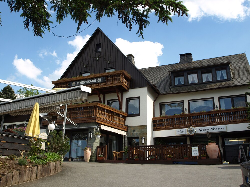 Forsthaus am Möhnesee - carbon neutral hotel in Mohnesee