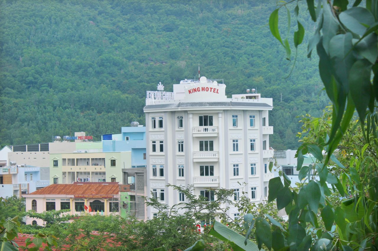 King Hotel — hotel in Qui Nhon
