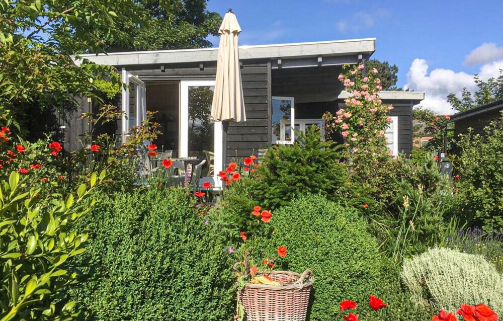 Zeemeermin in Egmond Aan Zee, Netherlands