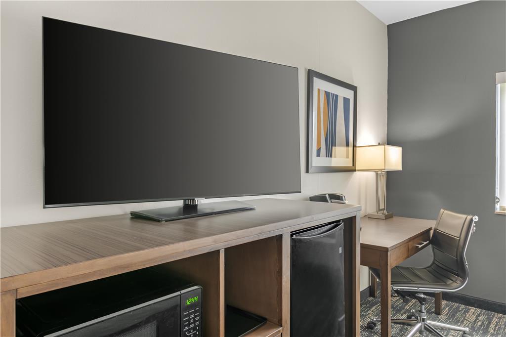 Best Western Plus Washington Hotel - photo 28