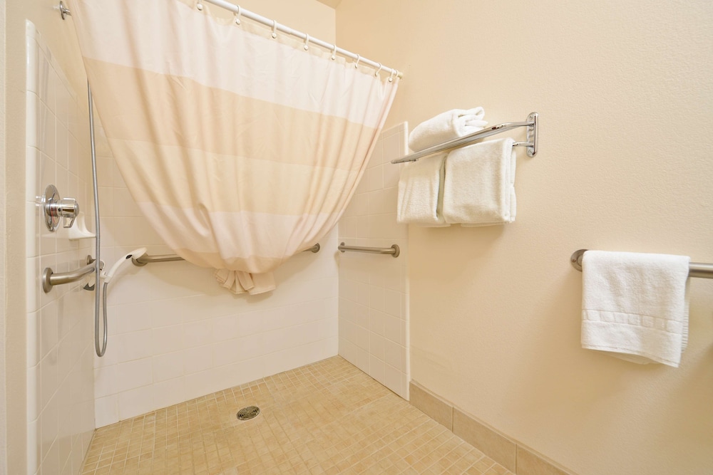 Best Western Plus Wakeeney Inn & Suites - photo 9