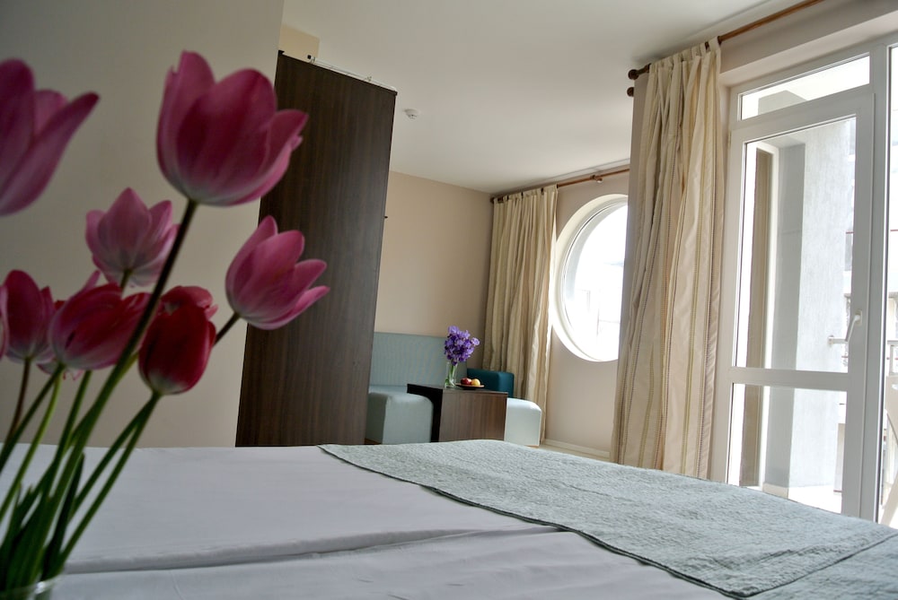 Valeo Hotel - carbon neutral hotel in Balchik