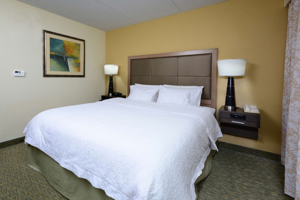 Hampton Inn Raleigh Town Of Wake Forest - photo 9
