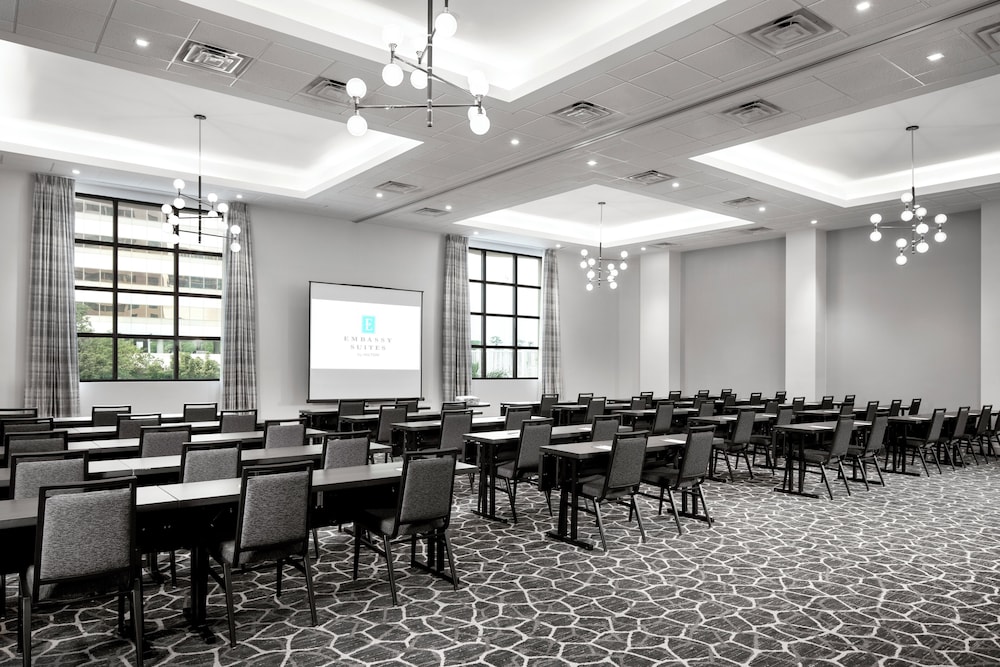 Embassy Suites by Hilton Tampa Airport Westshore - photo 68