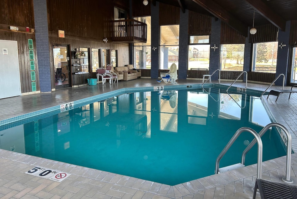 AmericInn by Wyndham Mosinee Central Wisconsin Airport - photo 19