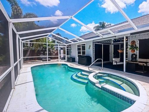 Casa Azul Sarasota Retreat — 4-Star Luxury Hotel in Sarasota, United States