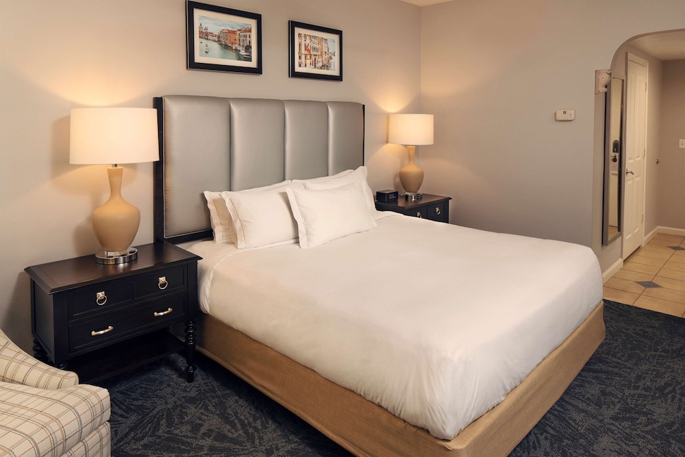 Hilton Grand Vacations Club Tuscany Village Orlando - photo 11