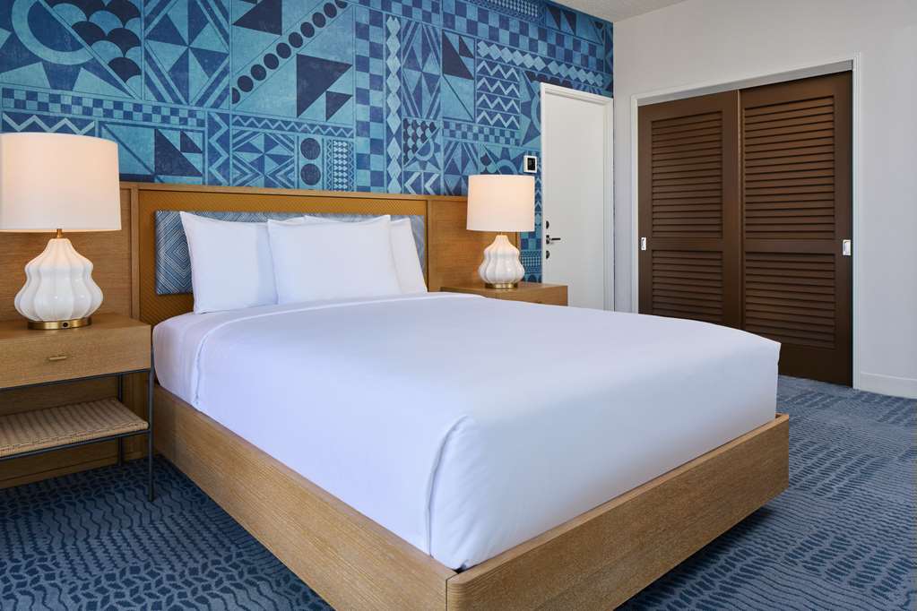 Outrigger Waikiki Paradise Hotel - photo 73