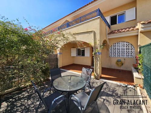 Adosado Familiar Novamar 33 in Santa Pola, Spain