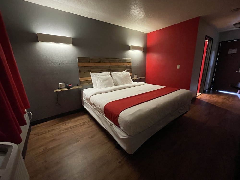 Sunnyside Inn & Suites - photo 42
