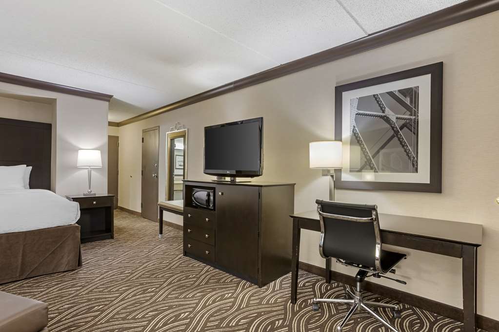 Best Western Plus Kingston Hotel And Conference Center - photo 32