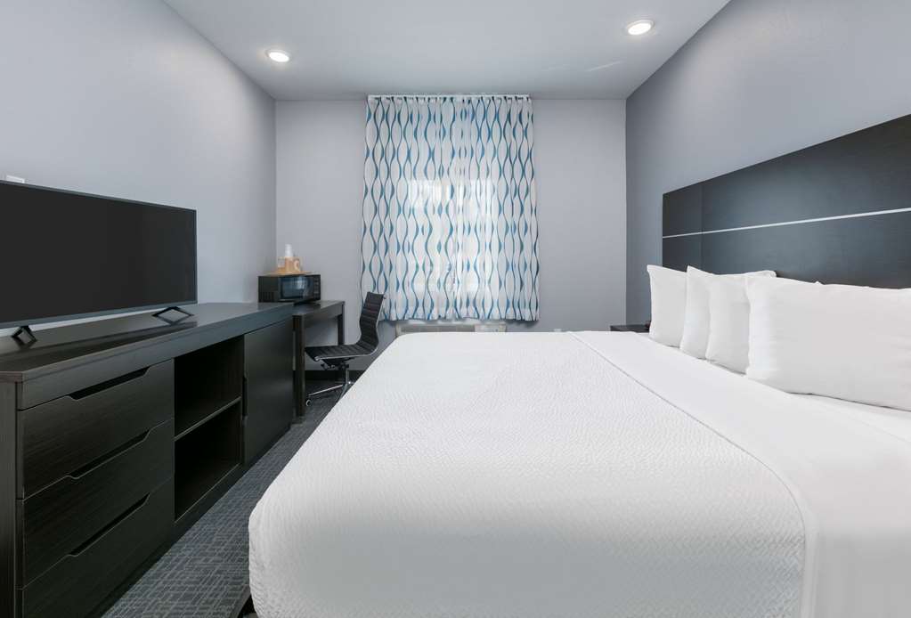 Days Inn by Wyndham Zachary LA - photo 15