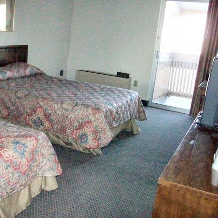 Capital Center Inn - photo 3