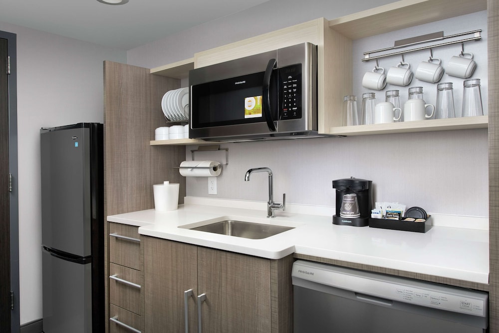 Home2 Suites by Hilton Nashville Downtown Convention Center - photo 18