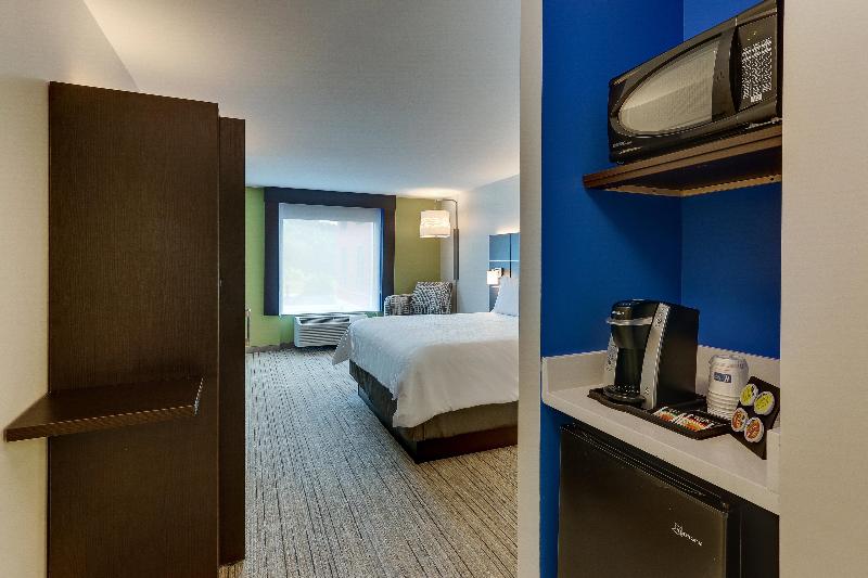 Holiday Inn Express & Suites Corbin by IHG - photo 32