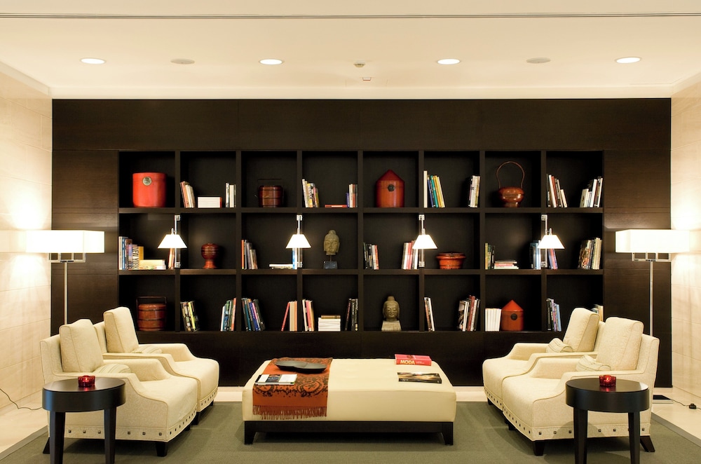 Starhotels Grand Milan — 4-Star Luxury Hotel in Saronno, Italy