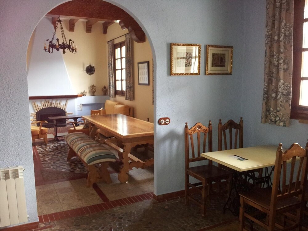 Hostal la Parra — Alloza — photo 5