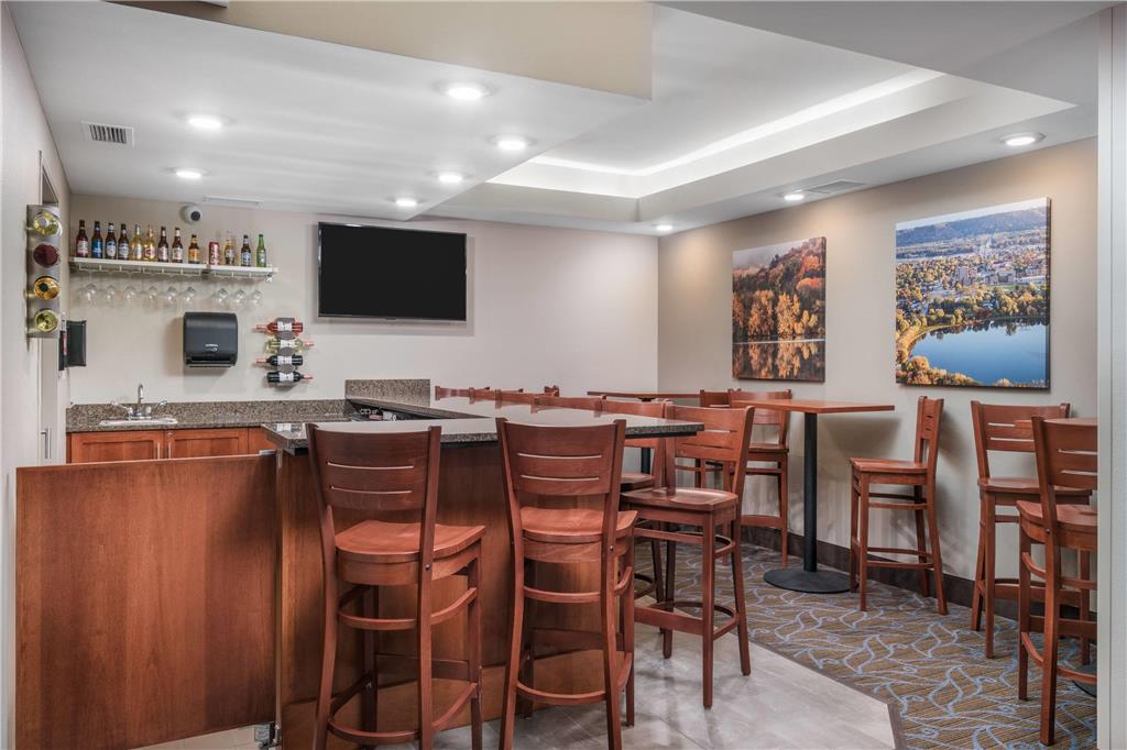 AmericInn by Wyndham Winona - photo 18