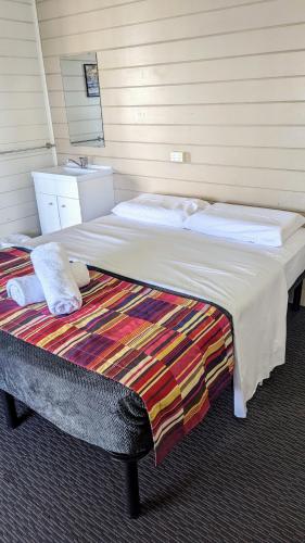 Grand Central Hotel Proserpine — Proserpine