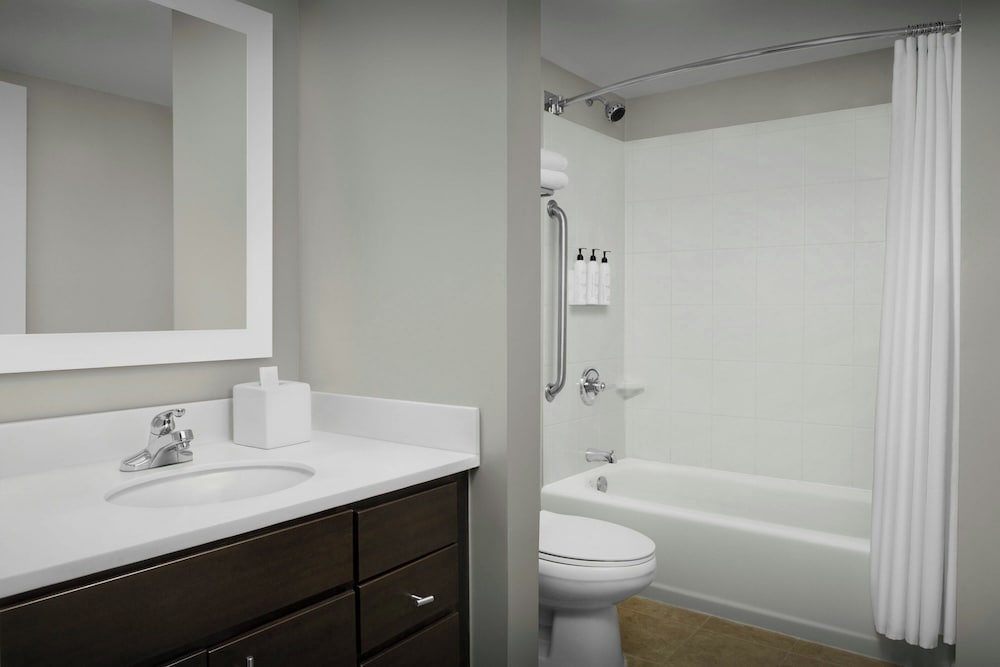 TownePlace Suites by Marriott Pensacola - photo 27