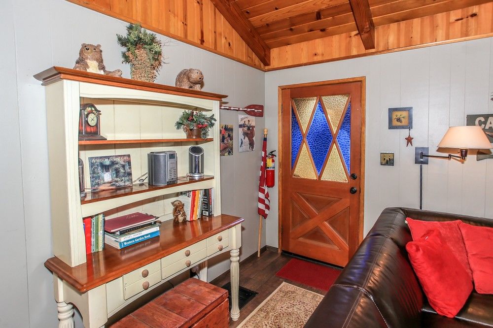 Bay Breeze Hideaway - photo 28