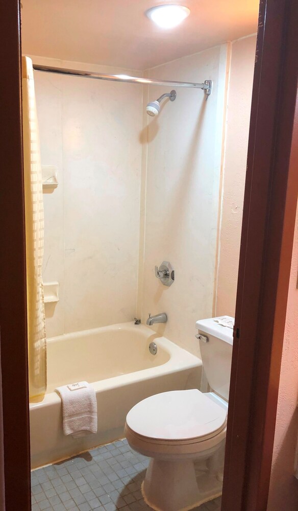 Guest Inn Austell - photo 16