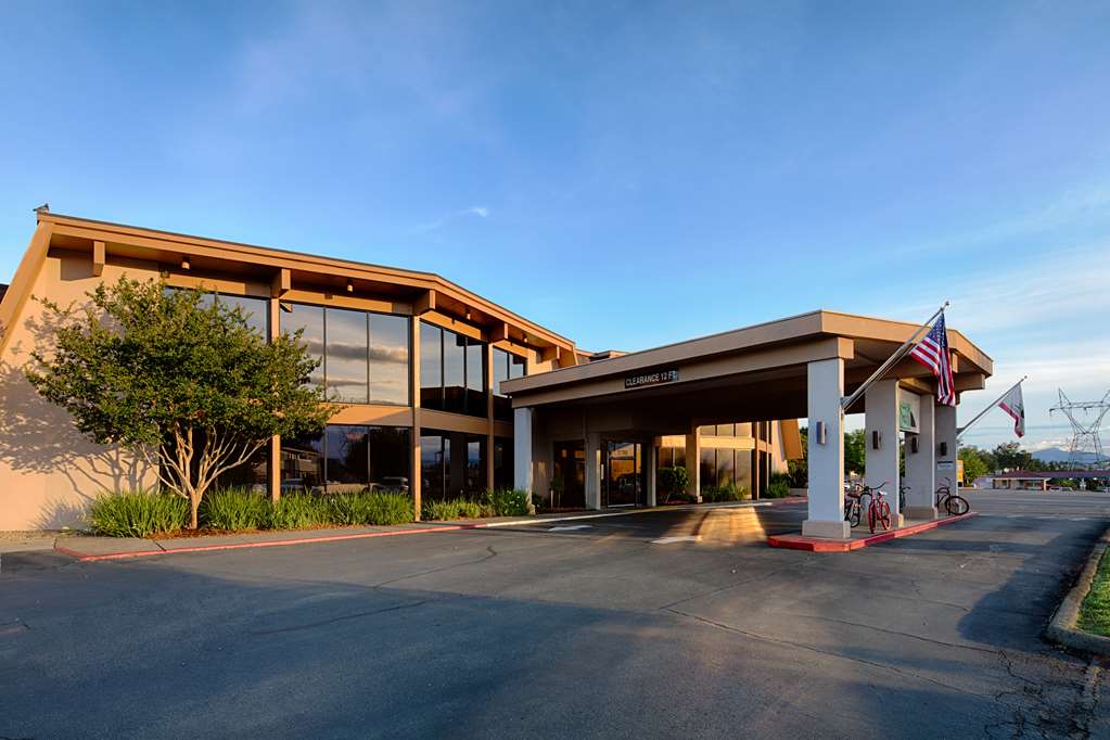 Red Lion Hotel Redding - featured photo