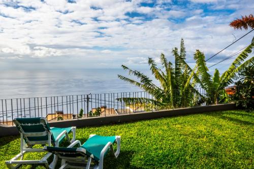 Apartamento Domingos — 4-Star Luxury Hotel in Arco Da Calheta, Portugal