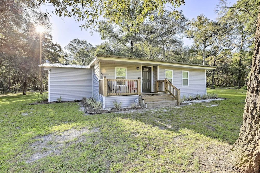 Updated Home Near Manatee Springs State Park 21590809 — Chiefland