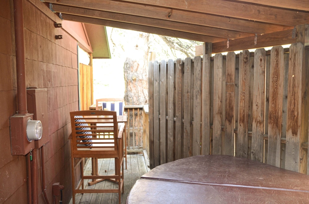 The Woolly Bugger Inn - photo 116