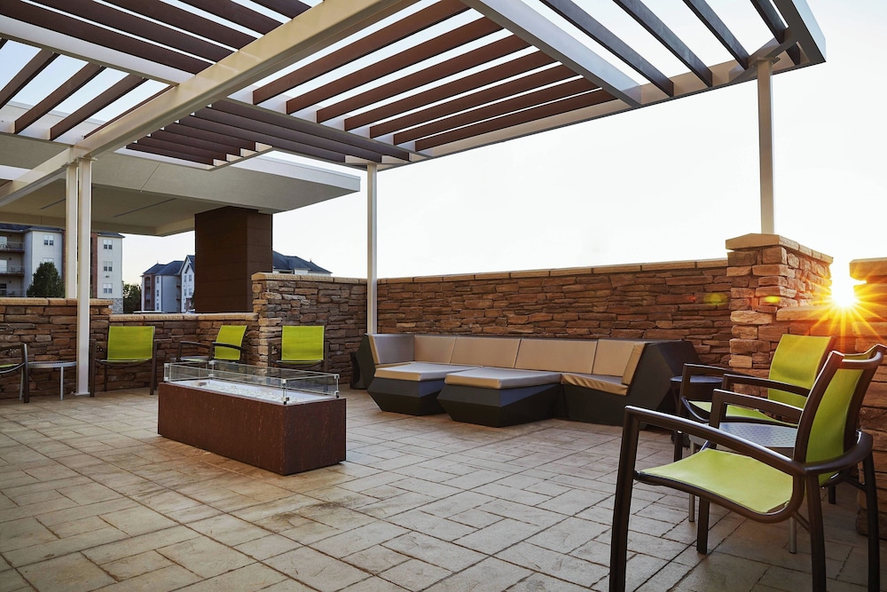 SpringHill Suites by Marriott Springfield North - photo 16
