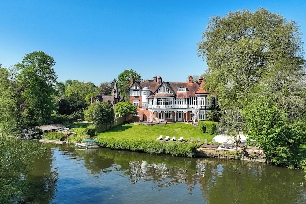 River Arts Club