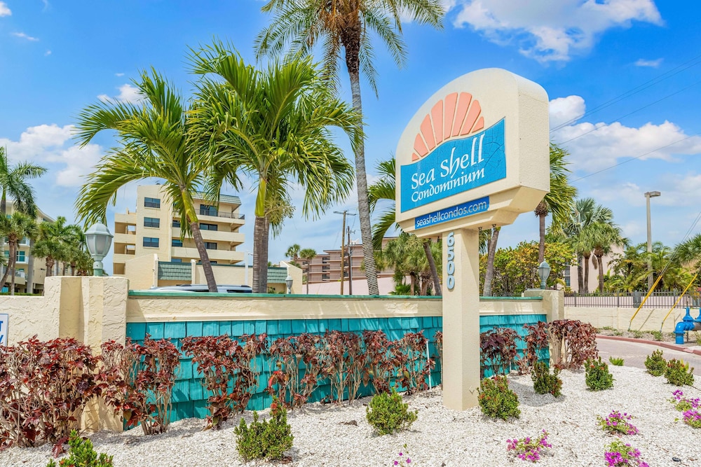 Sea Shell; By Beachside Management — 4-Star Luxury Hotel in Sarasota, United States