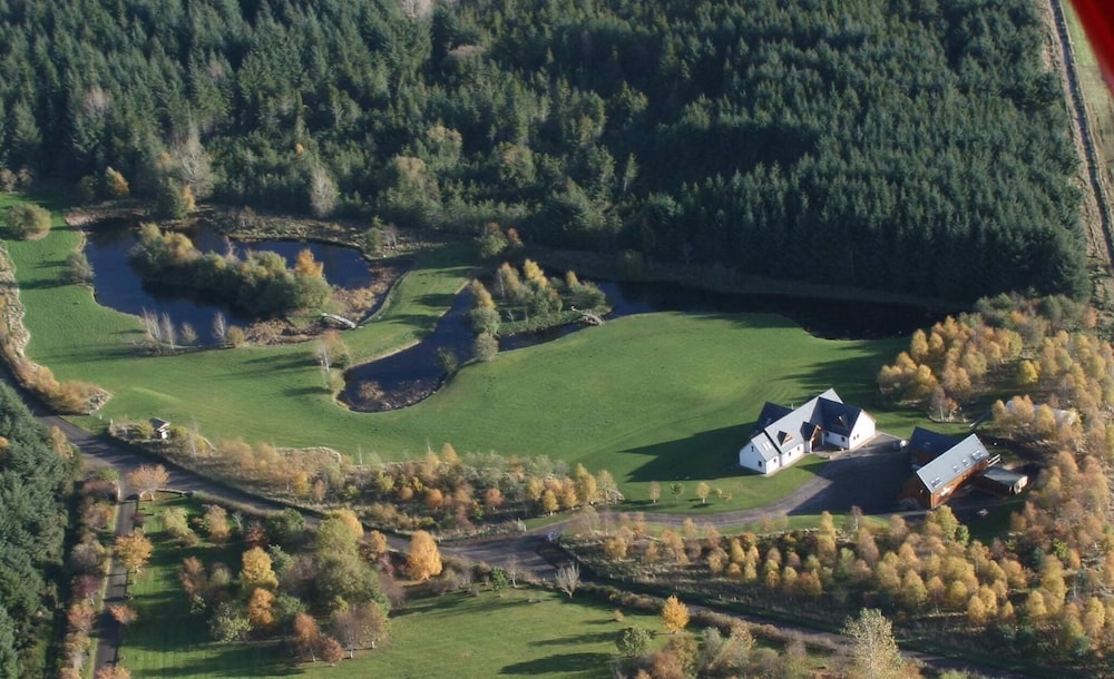 Willowbarn Self Catering Rafford — 4-Star Luxury Hotel in Forres, United Kingdom