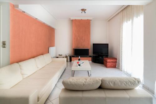 Seaside House in Voula — 4-Star Luxury Hotel in Athens, Greece