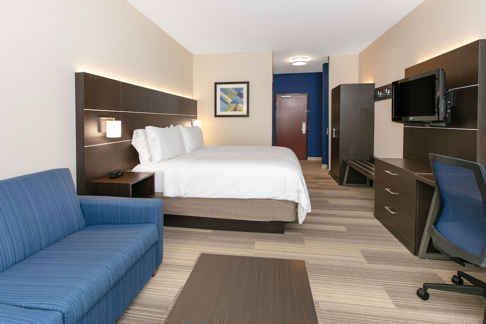Holiday Inn Express Hotel & Suites Seaside Convention Center by IHG - photo 21
