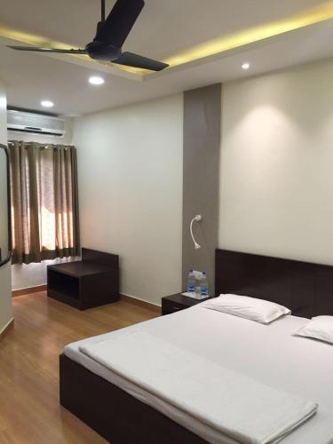 Pamposh Guest House GK II Market — 4-Star Luxury Hotel in New Delhi, India
