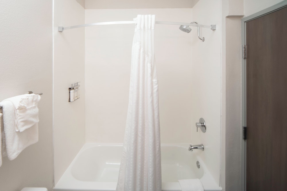 Holiday Inn Express Hotel & Suites Canyon by IHG - photo 50