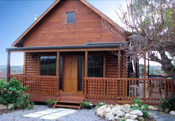 3 Divas Accommodation — 4-Star Luxury Hotel in Mclaren Vale, Australia